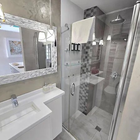 Townhouse * Адехе