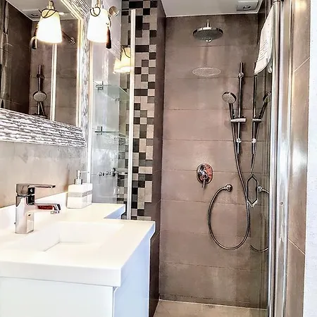 Townhouse Будинок відпочинку *