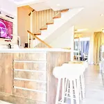 Будинок відпочинку Townhouse Адехе