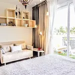 Будинок відпочинку Townhouse Адехе