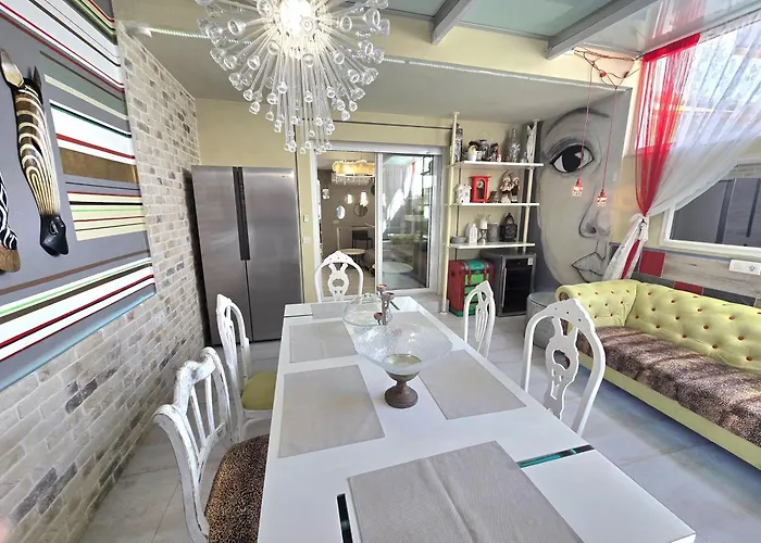 Townhouse * Адехе