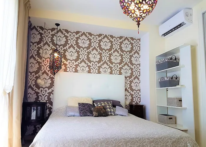 Townhouse Будинок відпочинку Адехе